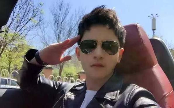 刘洲成：那个看不上宝马Z4，一心想要开超跑的家暴男