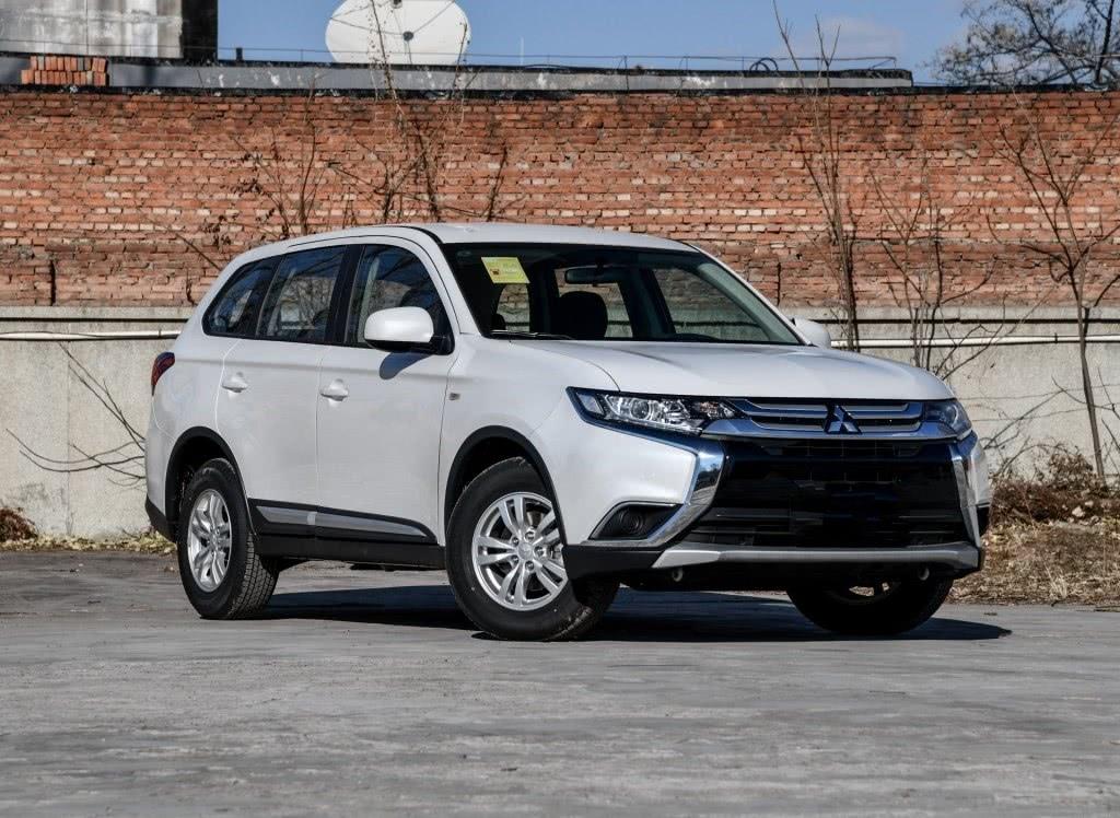 车重1.4吨，车长4.7米，配CVT变速箱，不足16万买荣放后悔了！