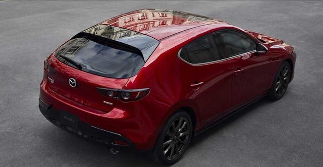 洛杉矶车展新车-19款马自达3，百公里油耗低至3.3L