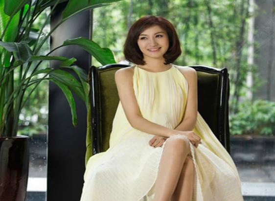 那些离开湖南台的女主持，她成了富婆，她却再也站不起来！