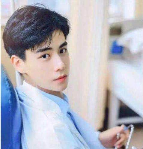 迪丽热巴新剧2018下半年开拍,看到男主,网友:不