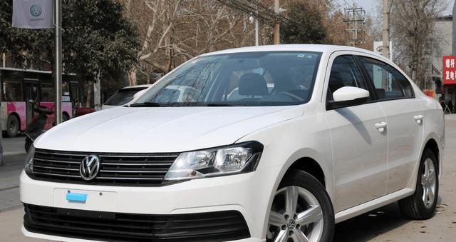 大众也开始优惠了！朗逸优惠2万，5月份销量高达近4万辆！