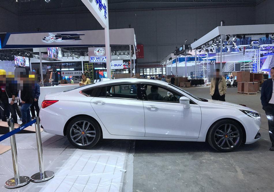 红旗H5外观超CC这颜值帅到没边, 售价十五万!