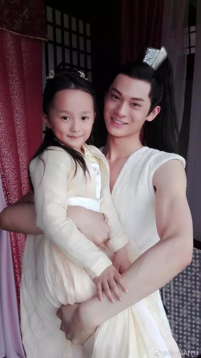 《扶摇》小齐韵齐刘海撞脸刘楚恬,曾在《军师