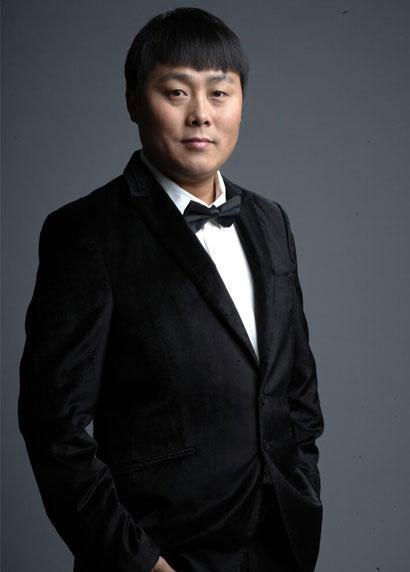 《星光大道》草根歌手现状: 她嫁经纪人, 他被传