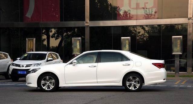 当年一辆它可买北京一套房, 如今和帕萨特一个价, 还濒临停产!