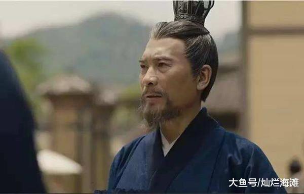 得到了衷心称赞, 曹操为何不但不高兴, 反倒