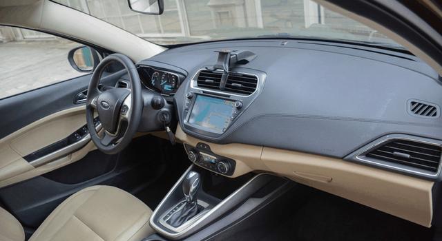 为和英朗争销量, 这款车超越底线, 顶配车型才9万, 朗逸要挺不住