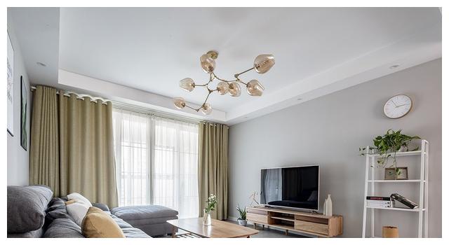 120平三室两厅,老婆花6万简装,很普通的装修,但