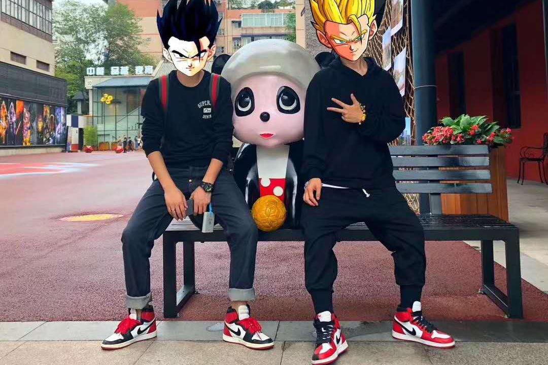 AJ1这款30年前的板鞋凭什么怎么贵