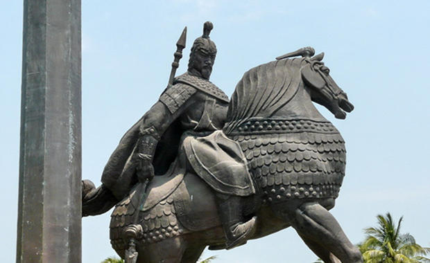 如何招待特使?公孙述隆重,刘秀简慢,结果出