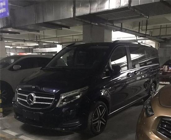 放弃加价太厉害的埃尔法, 最后选择了这辆奔驰MPV臻藏版!