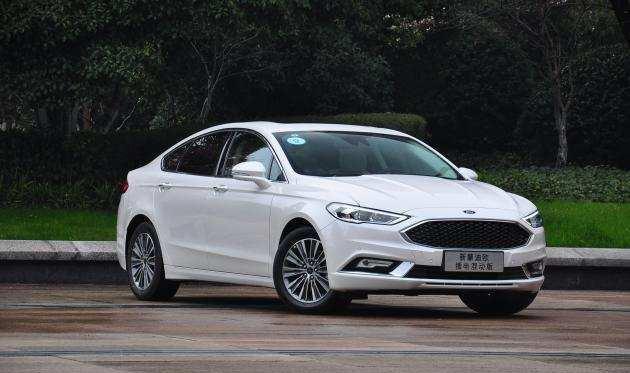 新款蒙迪欧内饰豪华，而且还是插电混动版