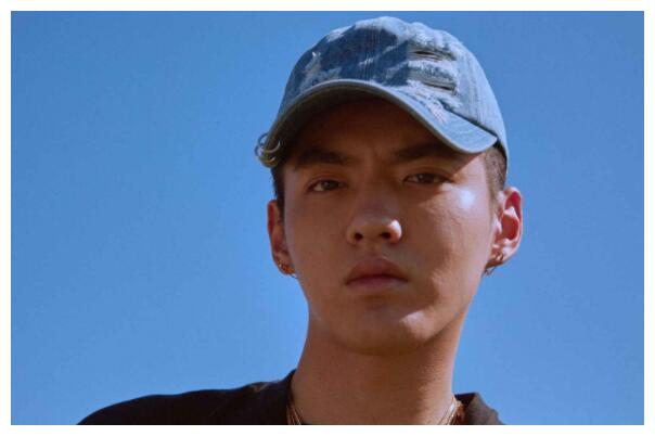 6位当红男明星素颜大比拼,吴亦凡一脸憔悴,蔡徐坤没有