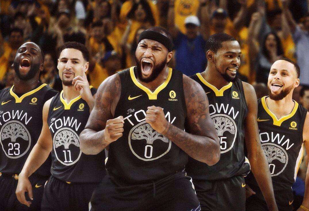 考辛斯加盟勇士图片