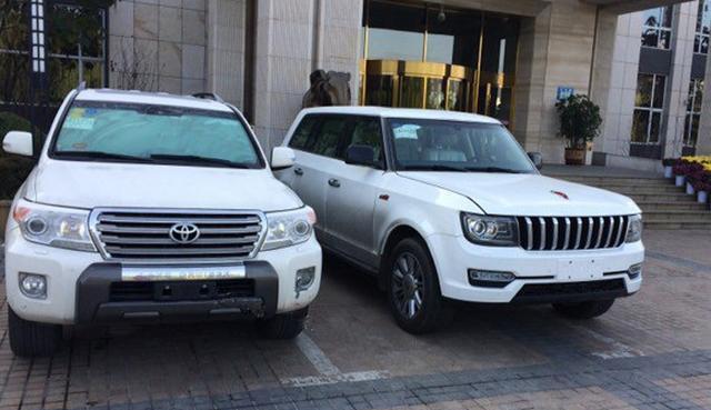 陆巡都不好意思和红旗SUV并排站, 红旗SUV气场很强大!