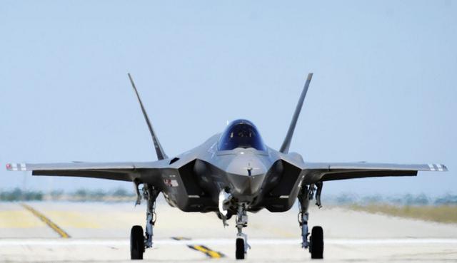 各国隐身机正面照谁最霸气?中国歼20太科幻,简