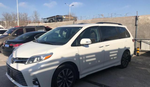 18款丰田塞纳上市，专用高档航空座椅也诞生