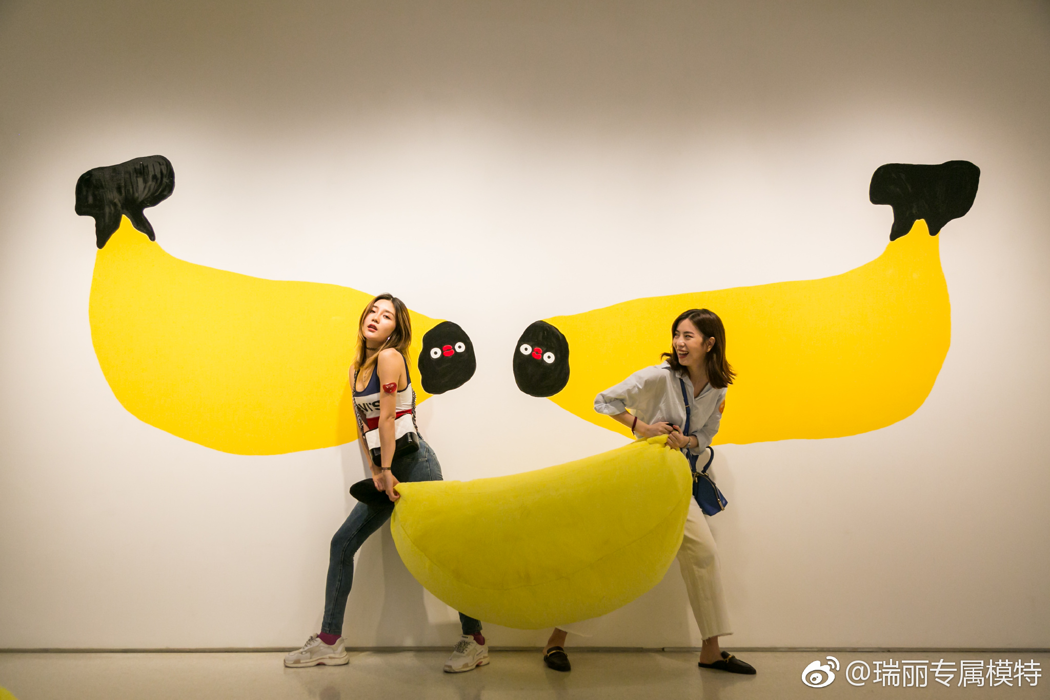 亚洲天使的巧妙之旅~~~
Xcelerator超级对撞¹º小米•时代艺术科技