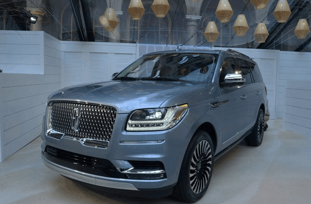 这车将改变6座SUV格局! 上车自动伸缩踏板, 还有夸张的鸥翼门