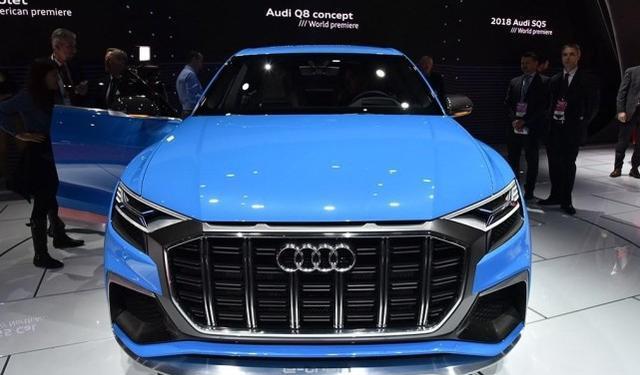 它是德系三强之一，这车给人一种兰博基尼的感觉