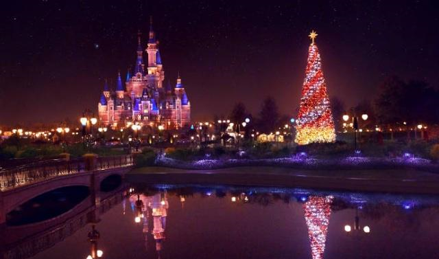 2018圣诞节的上海迪士尼，像韩剧一样浪漫!