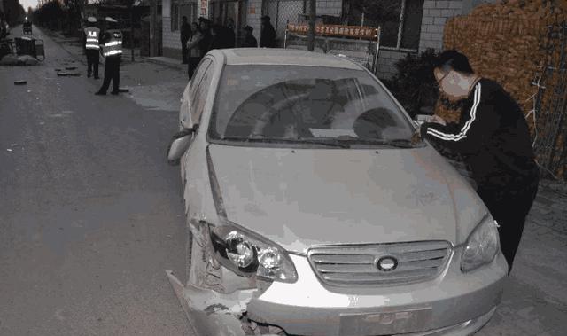 一辆奥迪在机场停了4年，停车费已经30万！停车工：钱不要了开走