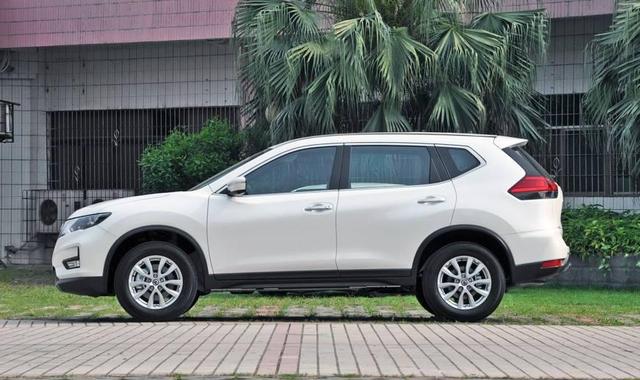 日常奇骏，比昂科威都大, 全景天窗带四驱！