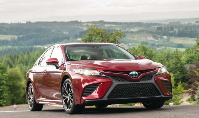 新发动机变速箱，百公里却9秒，丰田自绝于时代？