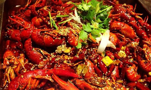 四川人不怕辣,贵州人怕不辣,湖南人辣不怕到