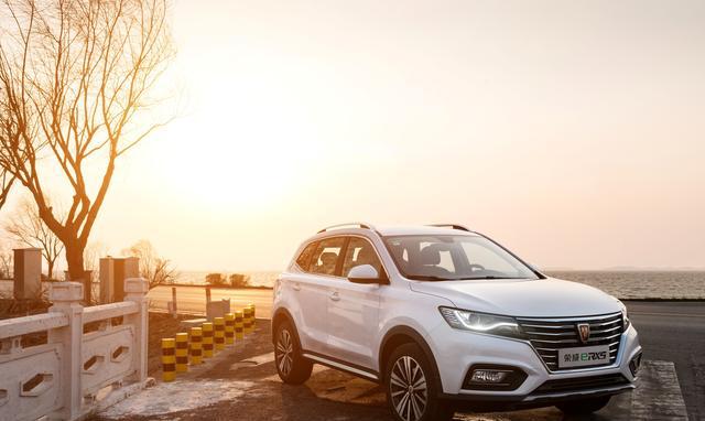 上汽新能源2月销量同比翻两番 荣威e550蝉联插混冠军