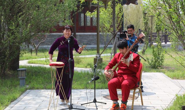 一带一路杯沙滩足球参赛球员为唐山湾国际旅