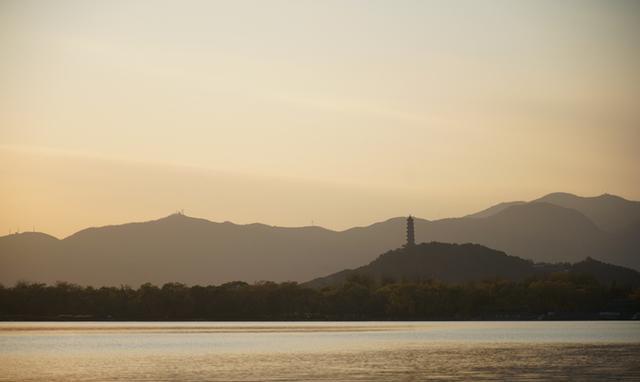 微单万金油 索尼FE 24-105mm G镜头评测