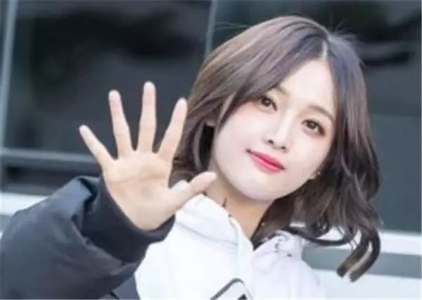 吴宣仪曾是《宇宙少女》成员之一，重新归零的她实力到底有多强?