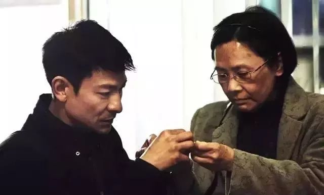 你只知道歌神的表情,其实四大天王每个人都搞笑网上的图片下载图片