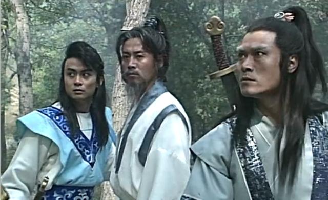 《白眉大侠》他俩假扮徐良却都没有好下场,他为了报仇他为了扬名