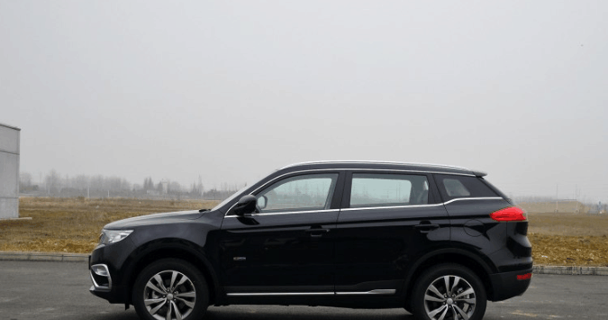 这台博越的价格才十来万, 但是却能开出二十多万合资车的感觉