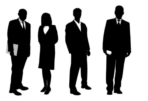 职场上遇到小人,背后耍阴招防不胜防?4招帮你解决问题!