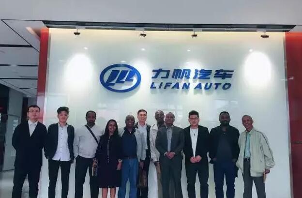 这款国产车, 外国部长亲自试驾, 成多国使馆用车!