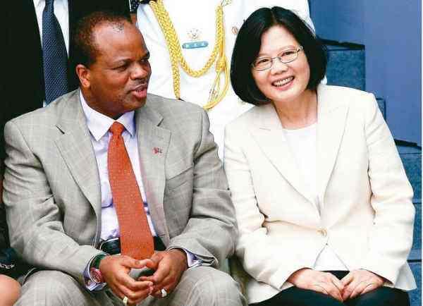 非洲唯一没有跟中国建交的国家,国王纳17岁处