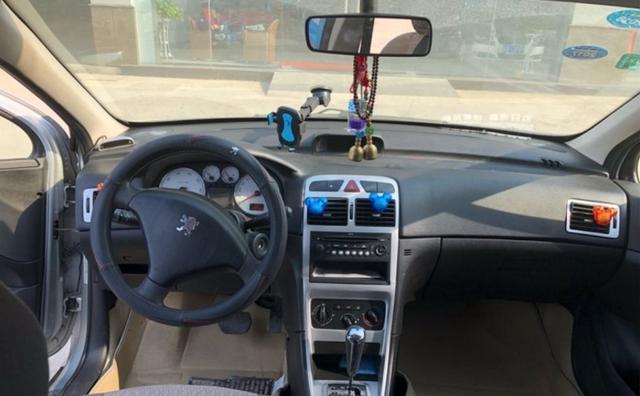 新车落地价13万, 现在不用3万, 花30块清洗干净, 再开十年不过时