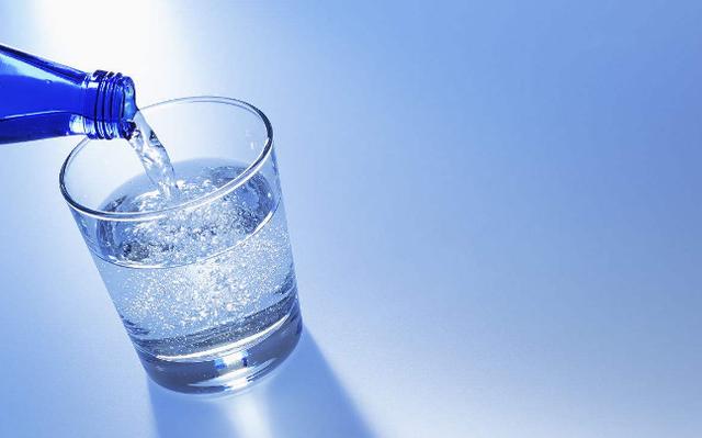 尿酸高的人喝苏打水能排出尿酸吗?