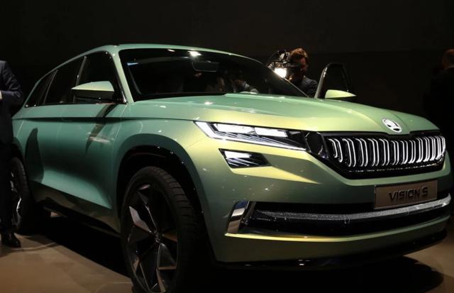 新出的这一款车，比宝马X6还漂亮，果断不等奥迪Q6！