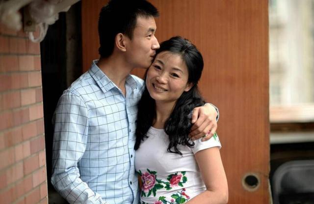 老妻少夫? 除了护花铃里的南宫平与梅吟雪, 这些你怎么看