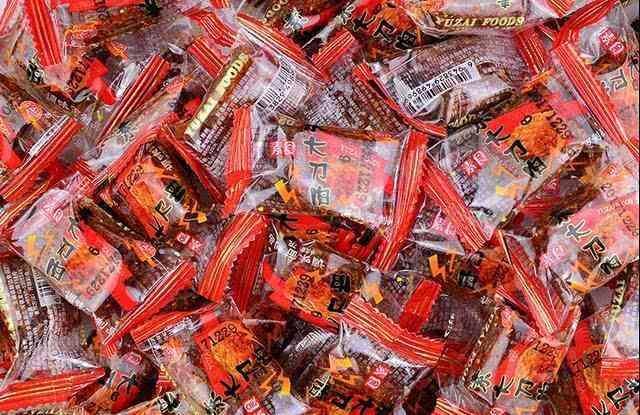 28元一盒的网红辣条火过卫龙?但跟这5款童年