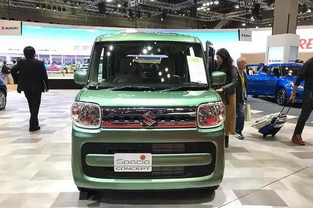 铃木家族的迷你埃尔法！方正盒子设计，个性十足，4座配混合系统