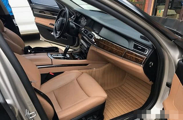 宝马为何没奔驰多见？7年宝马车主说出了他的苦衷