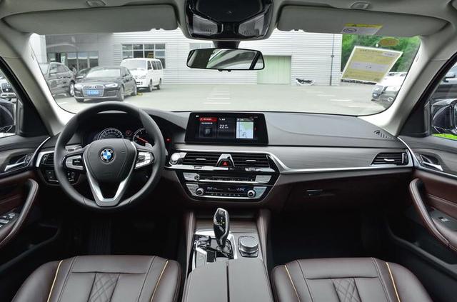 奔驰E300L宝马530li该如何选择?