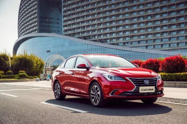 四月销量出炉，长安、吉利、长城，谁是国产车老大？