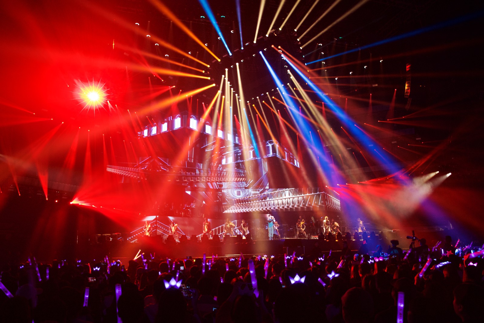 林俊杰‘圣所’世界巡回演唱会打造视听盛宴 首站上海两场连唱